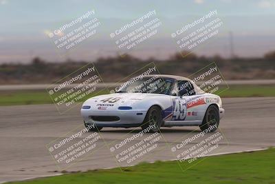 media/Jan-14-2023-CalClub SCCA (Sat) [[d2757389b8]]/Group 7/Race (Sunset)/